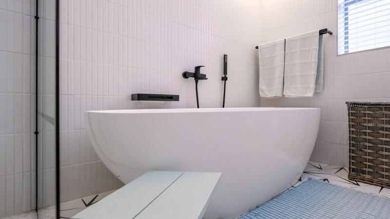 4 Bedroom Property for Sale in Blue Mountain Village Western Cape